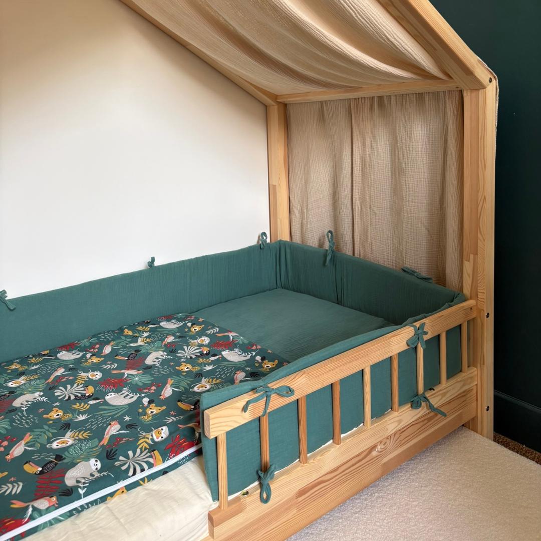 Eucalyptusgroene dubbelgaas cabinebedbumper