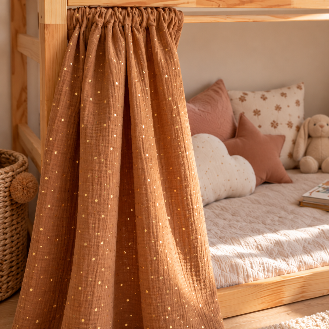 Rideaux lit Kura IKEA - Caramel à pois dorés