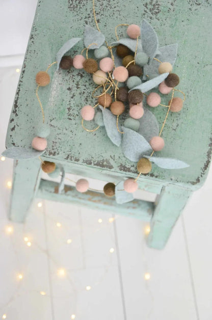 Guirlande chambre bébé Vert &amp; rose