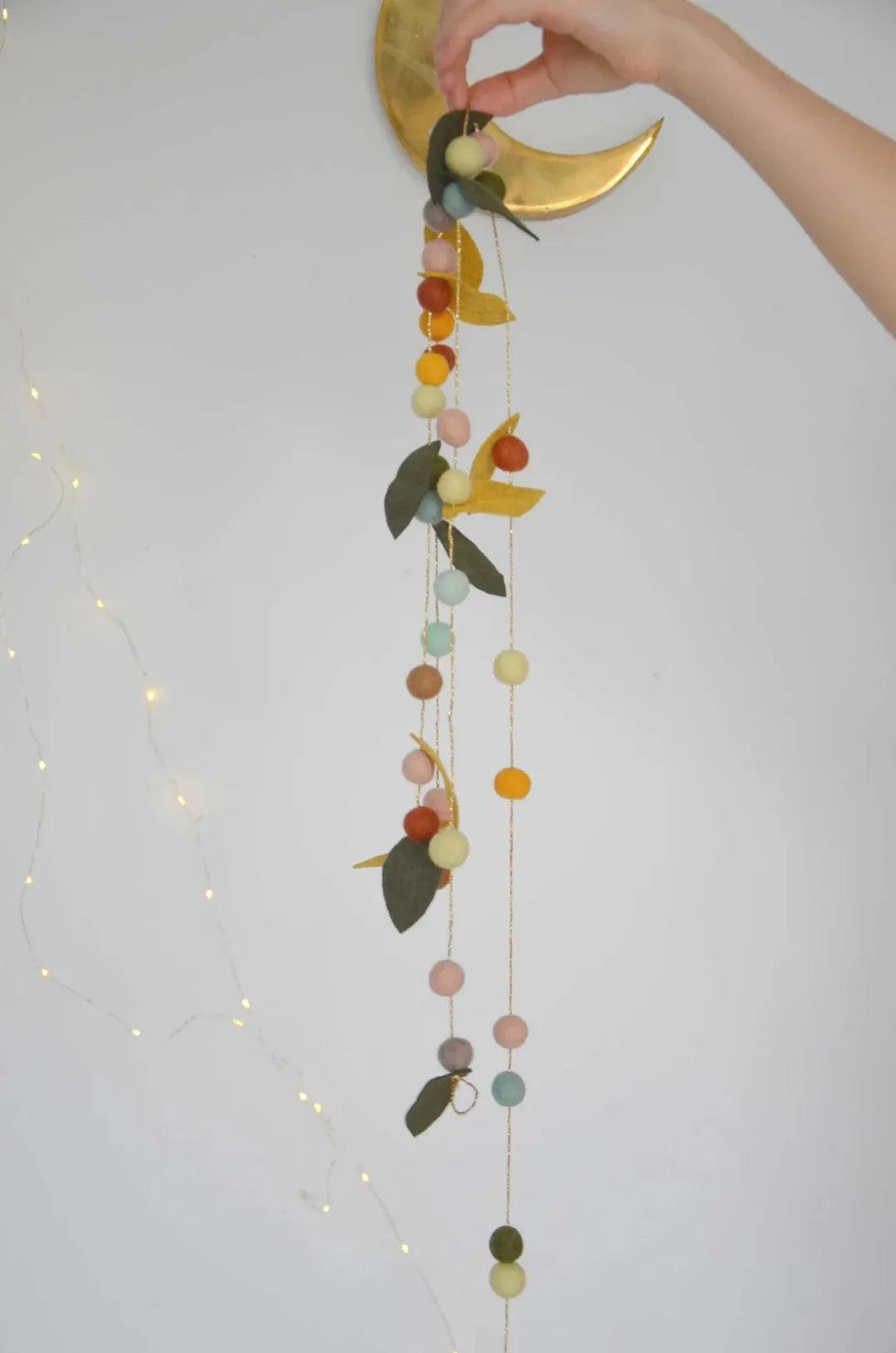 Guirlande chambre bébé Jaune moutarde &amp; Rose