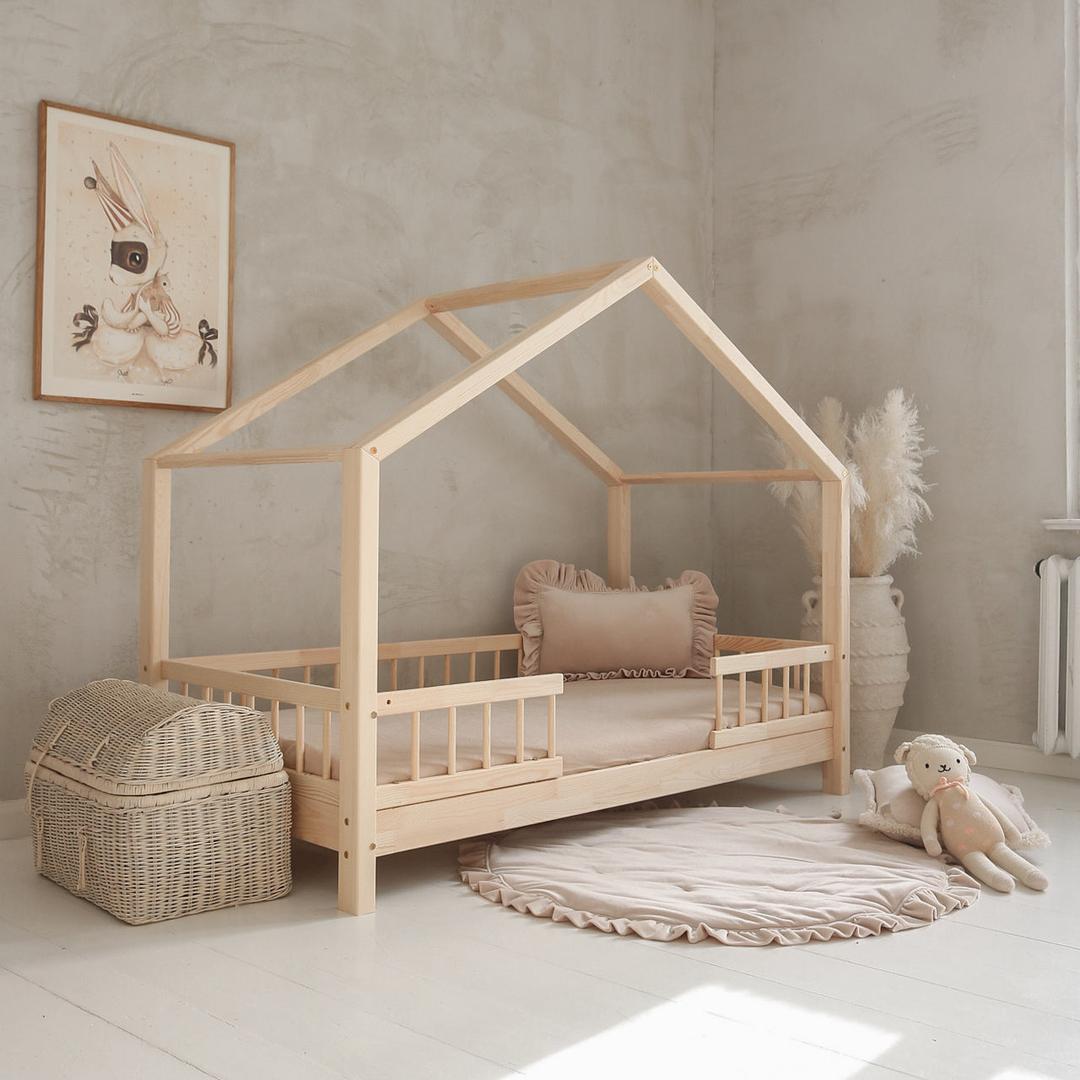 Lit cabane avec barrière Betty 70x140cm